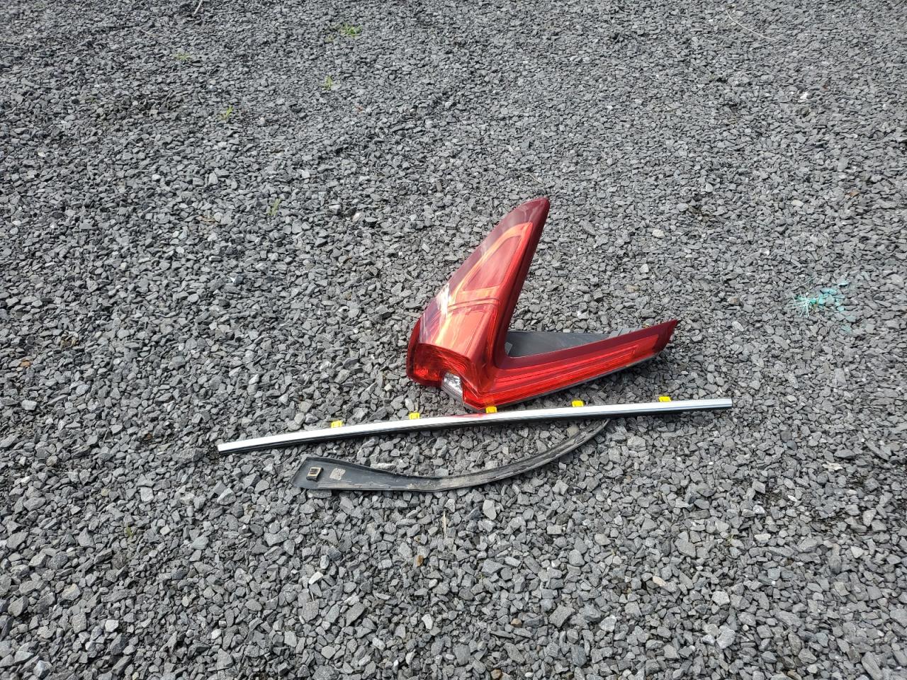 2017 Honda Cr-V Touring VIN: 2HKRW2H99HH117398 Lot: 68807774