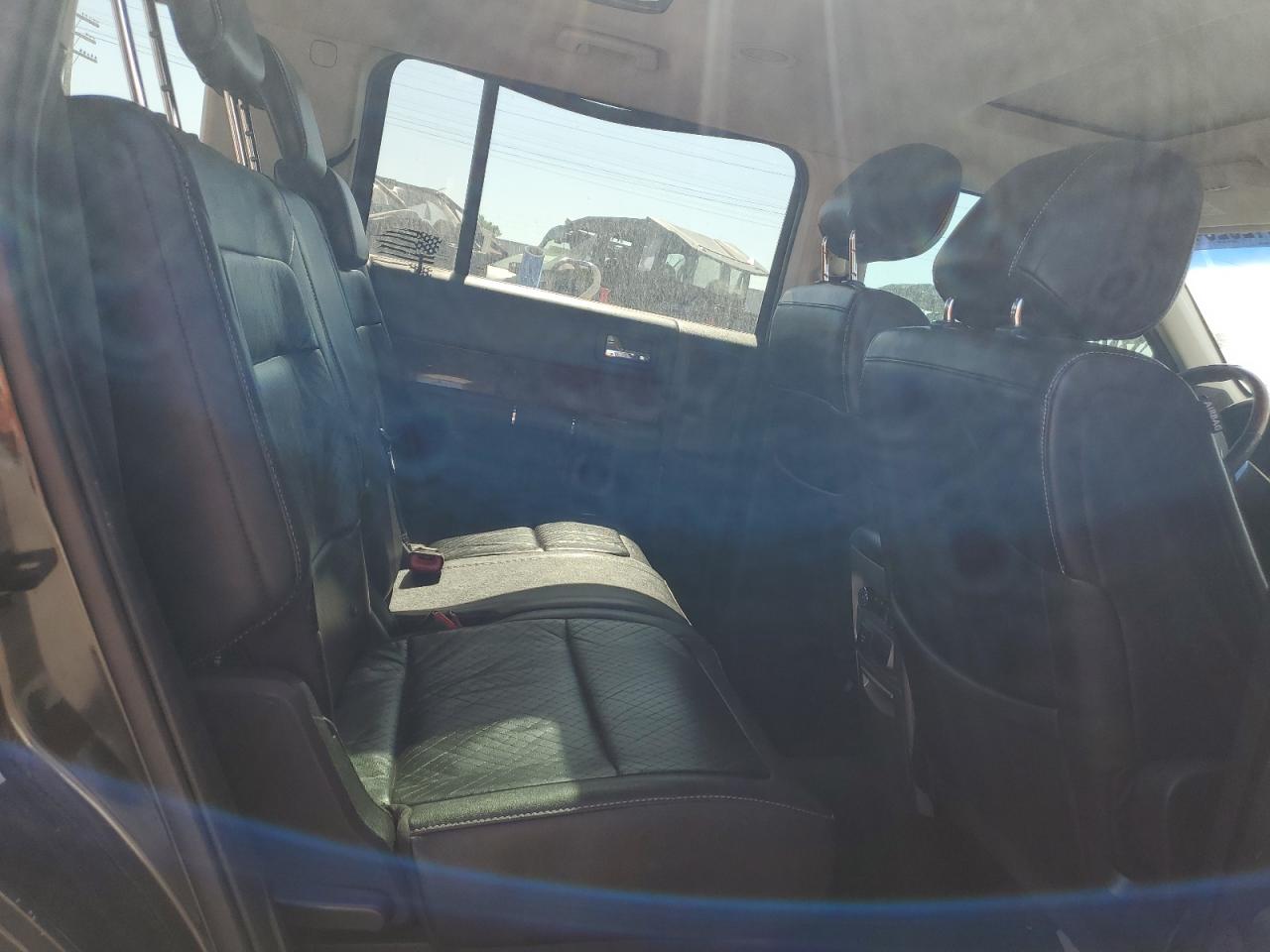 2011 Ford Flex - Image 10