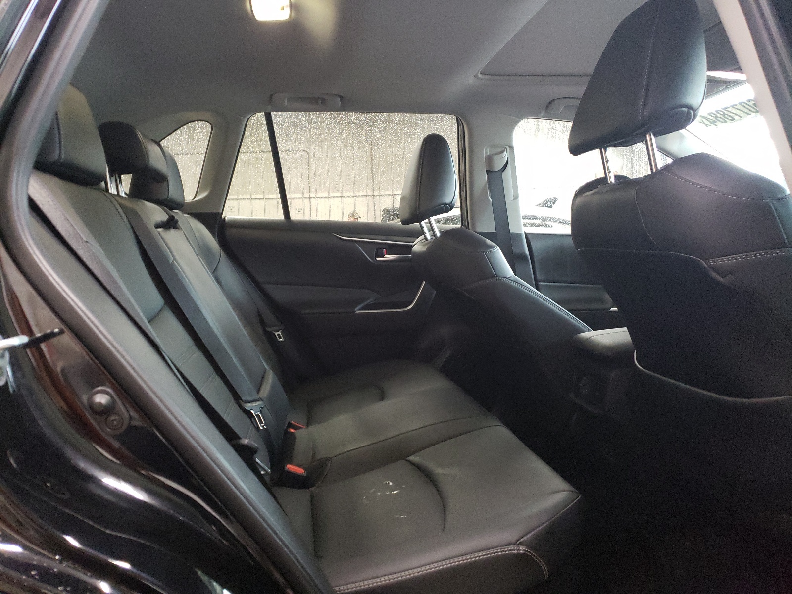 4T3B6RFV4NU101673 2022 Toyota Rav4 Xle Premium