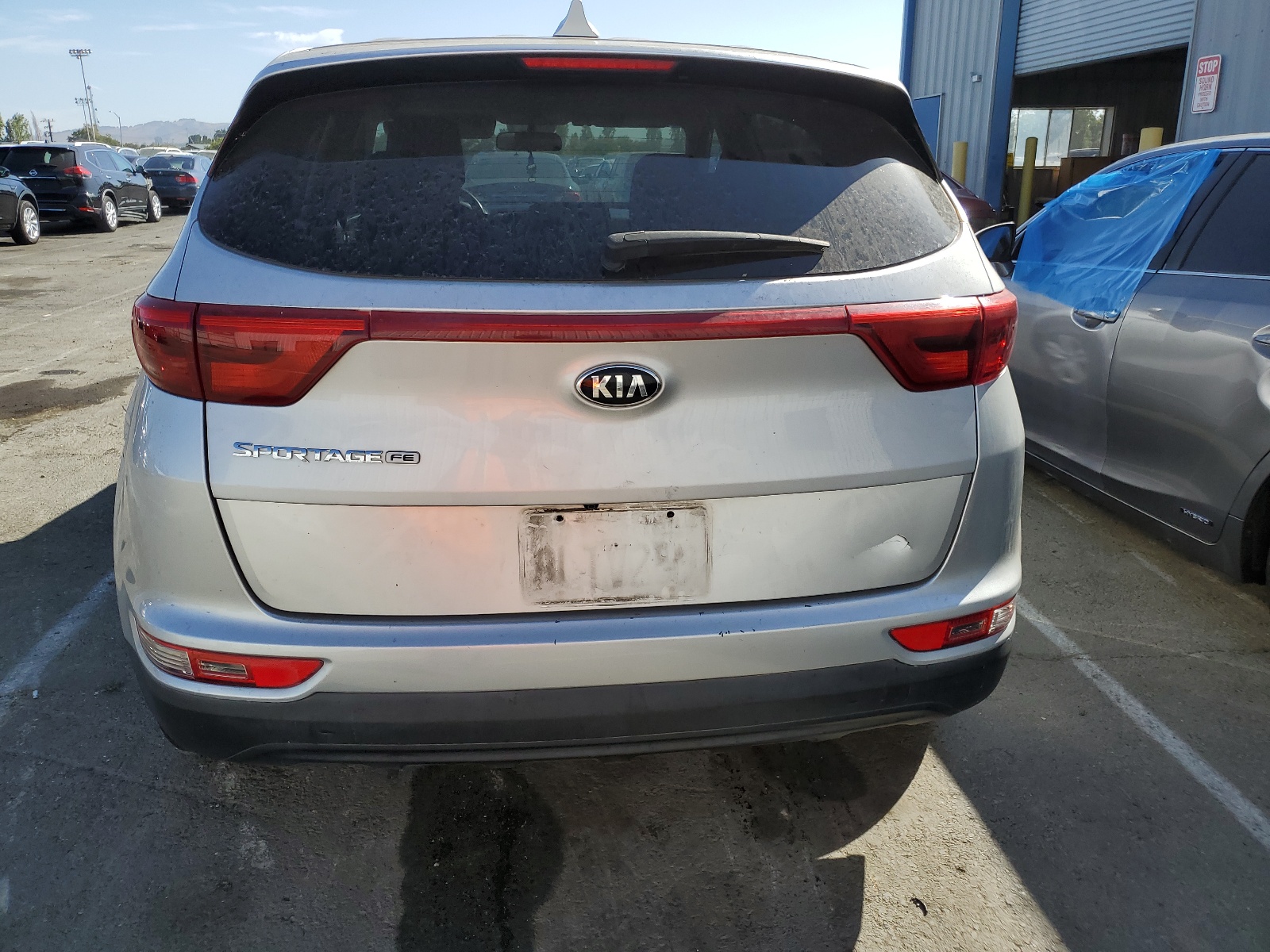 KNDPM3AC9J7375178 2018 Kia Sportage Lx