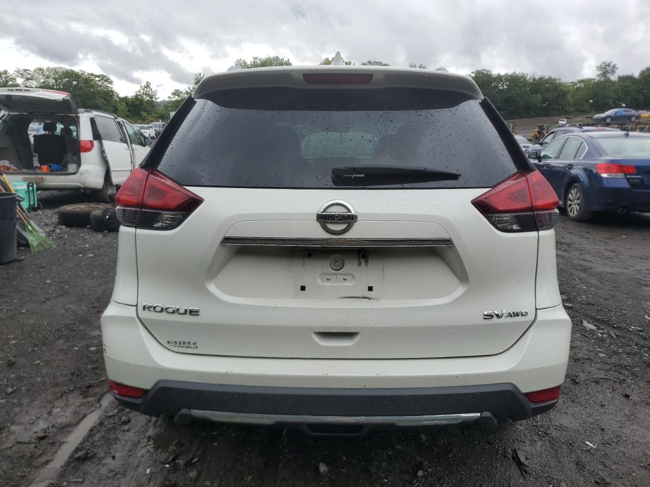 5N1AT2MV5JC817070 2018 Nissan Rogue S