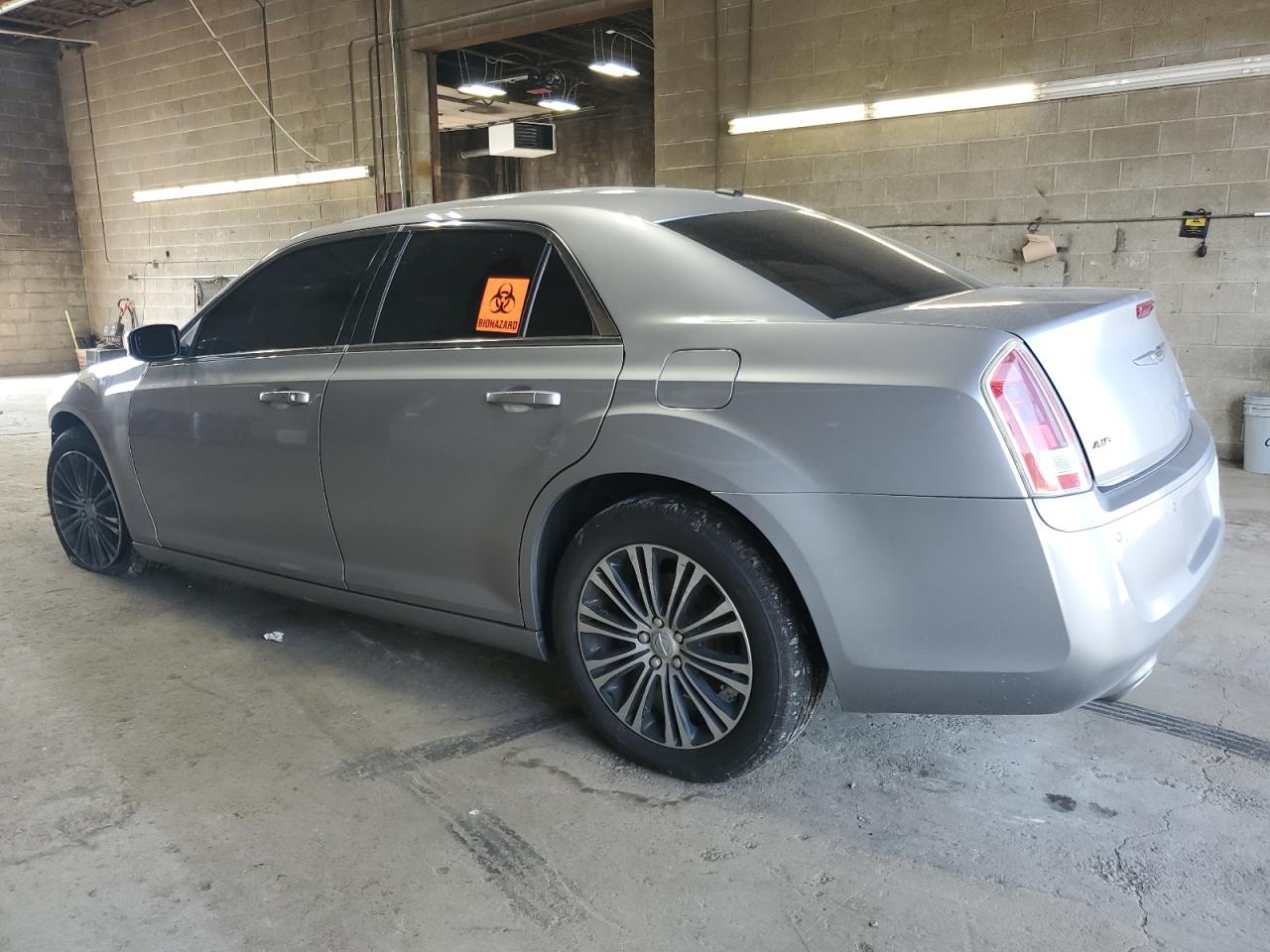 VIN 2C3CCAGT2DH652862 2013 CHRYSLER 300 no.2