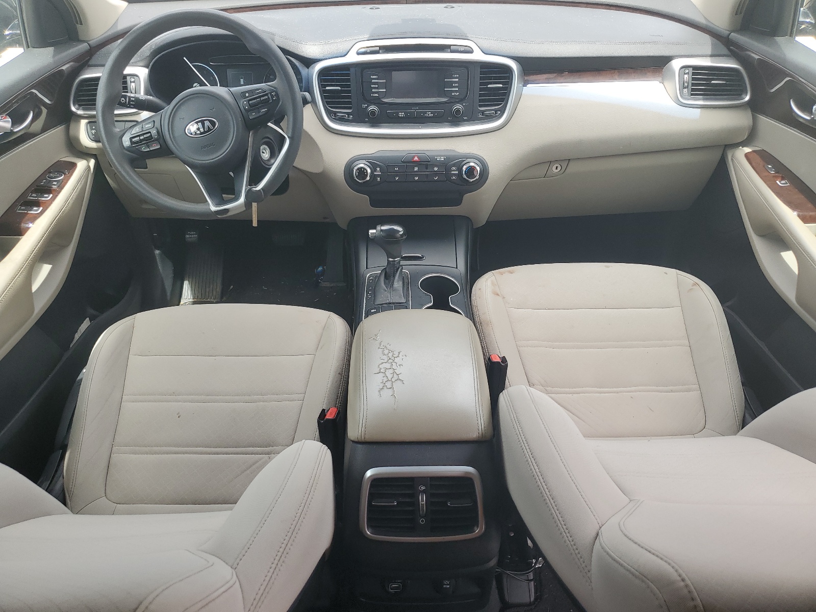 2016 Kia Sorento Lx vin: 5XYPG4A38GG145916