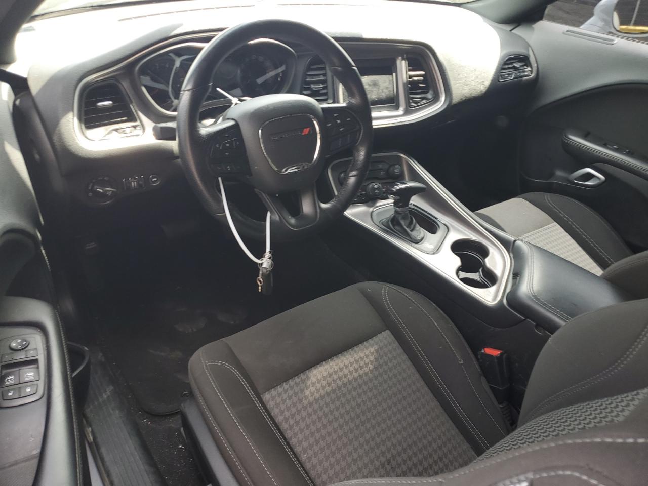 2021 Dodge Challenger Sxt VIN: 2C3CDZAG5MH641586 Lot: 65039214