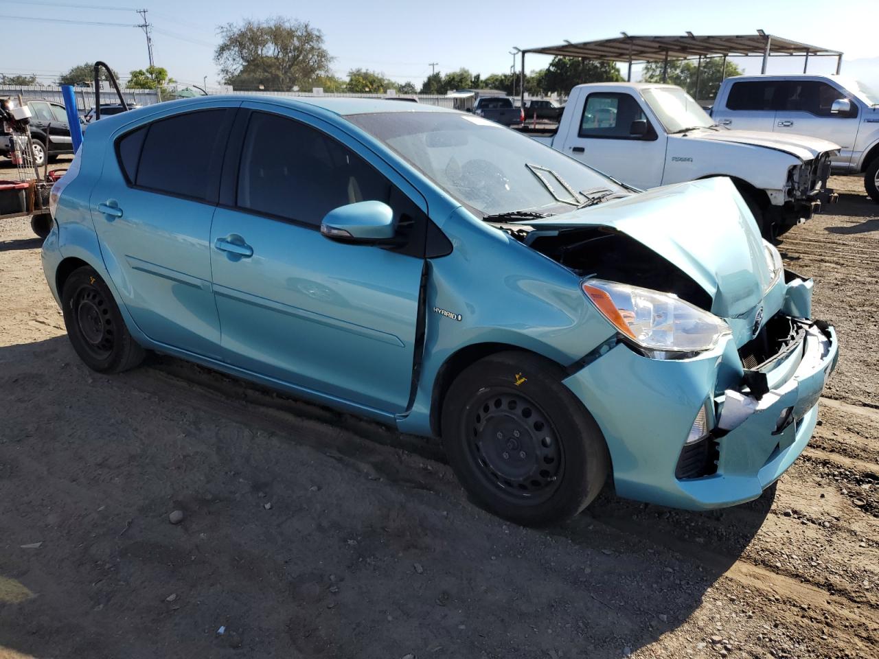 VIN JTDKDTB34D1040796 2013 TOYOTA PRIUS no.4