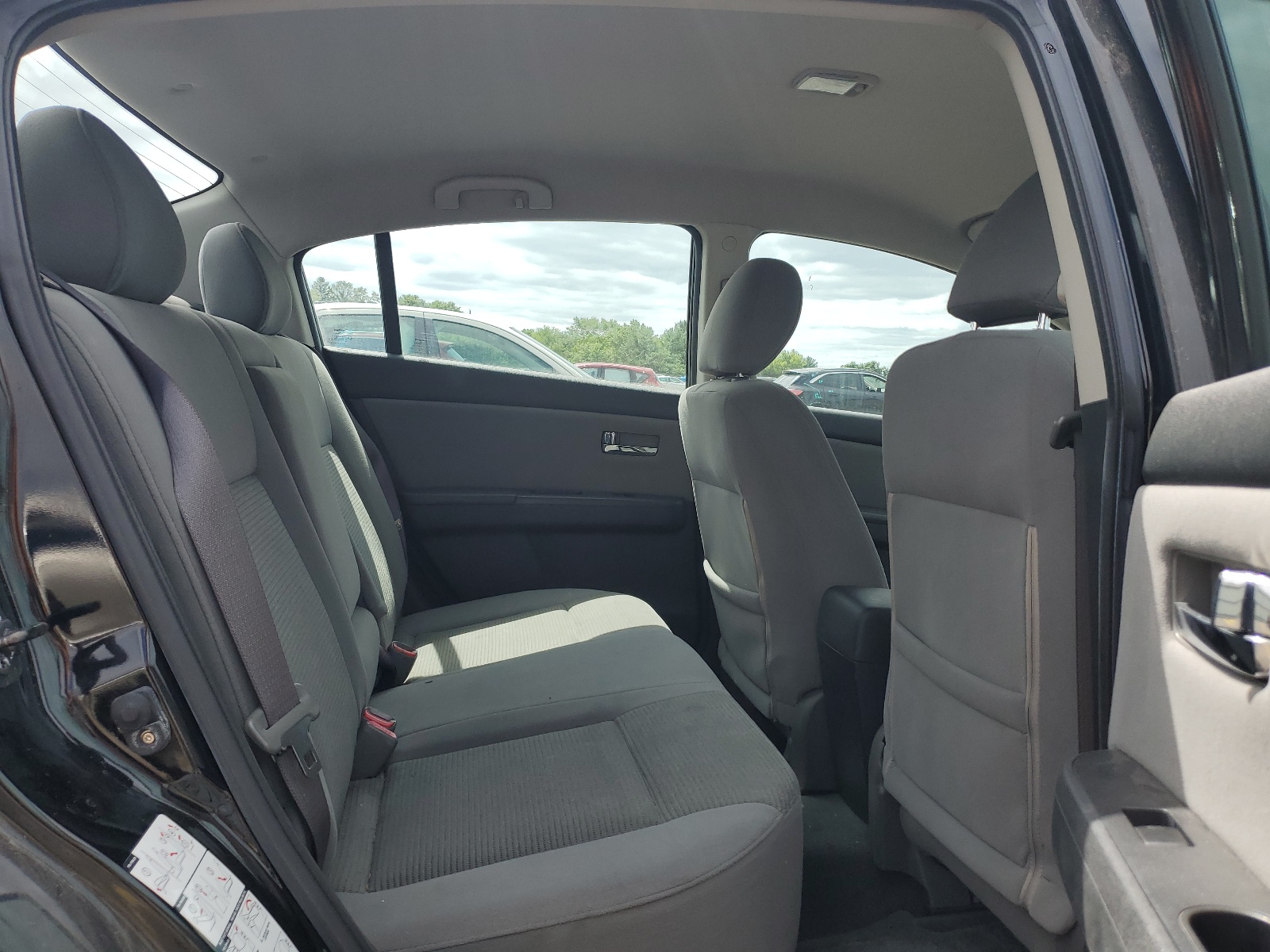 3N1AB6AP9AL675768 2010 Nissan Sentra 2.0