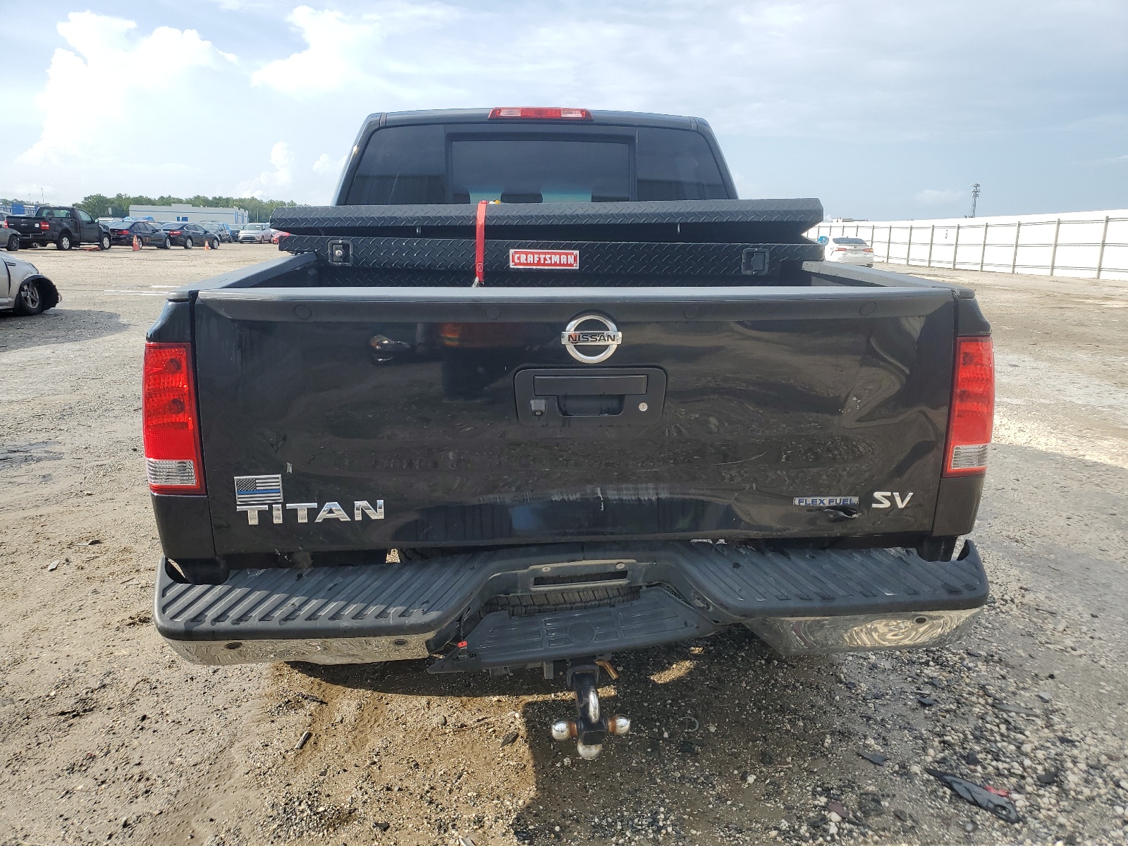 1N6BA0ED6EN506537 2014 Nissan Titan S