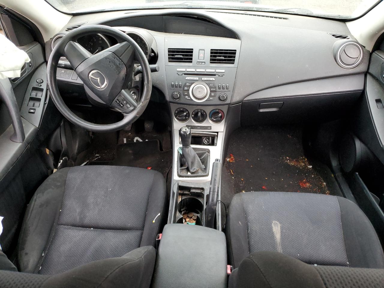 JM1BL1UF1B1420268 2011 Mazda 3 I