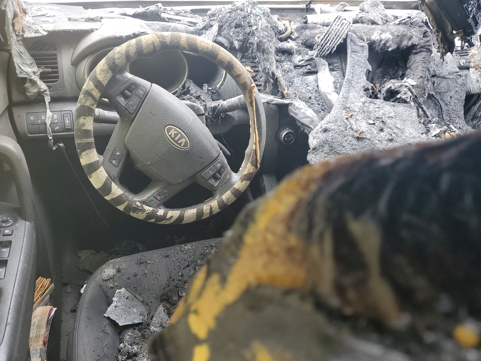 5XYKT3A10DG322159 2013 Kia Sorento Lx