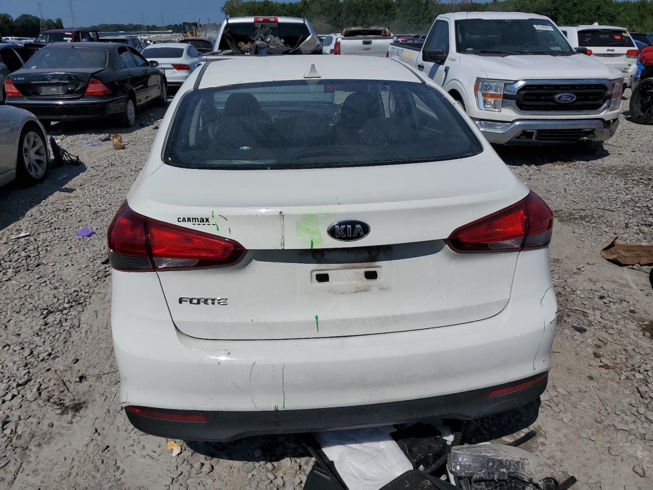 2017 Kia Forte - Image 6