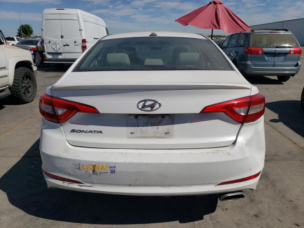 2015 Hyundai Sonata Se VIN: 5NPE24AF7FH110288 Lot: 68151794