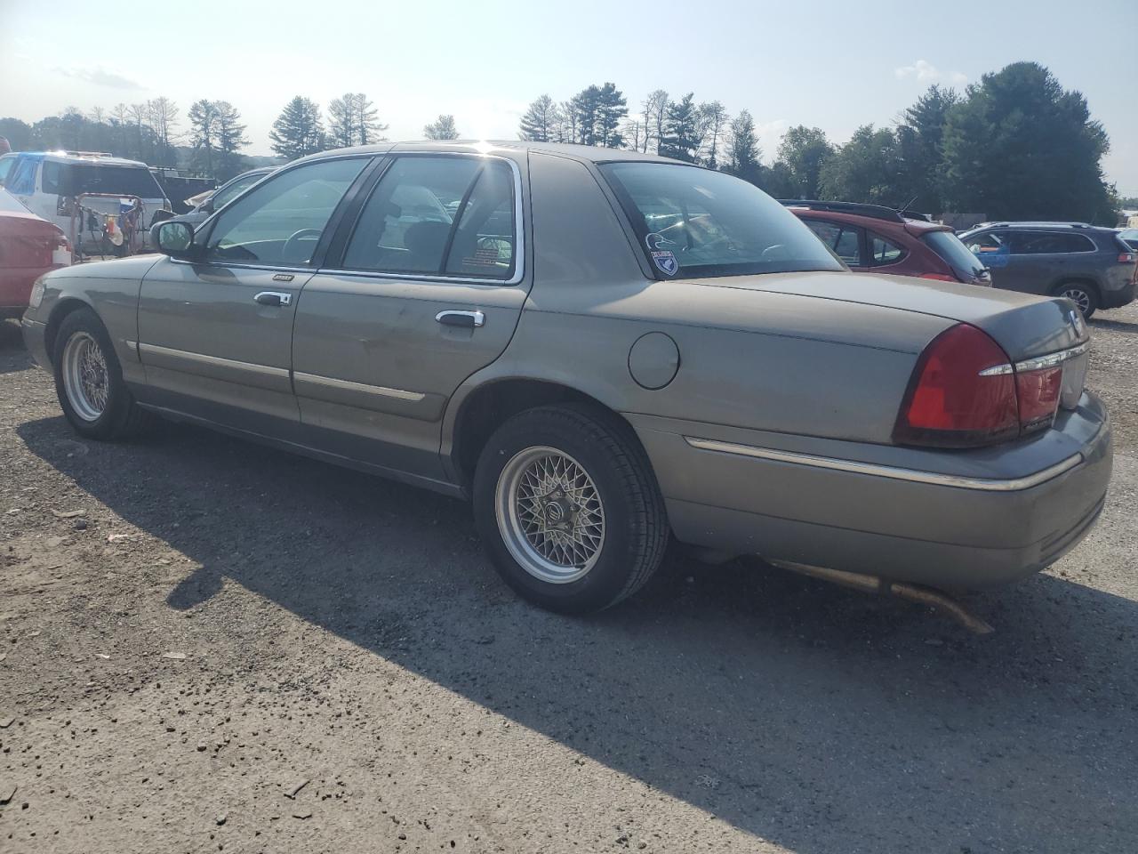 2000 Mercury Grand Marquis Gs VIN: 2MEFM74W4YX632078 Lot: 69444814