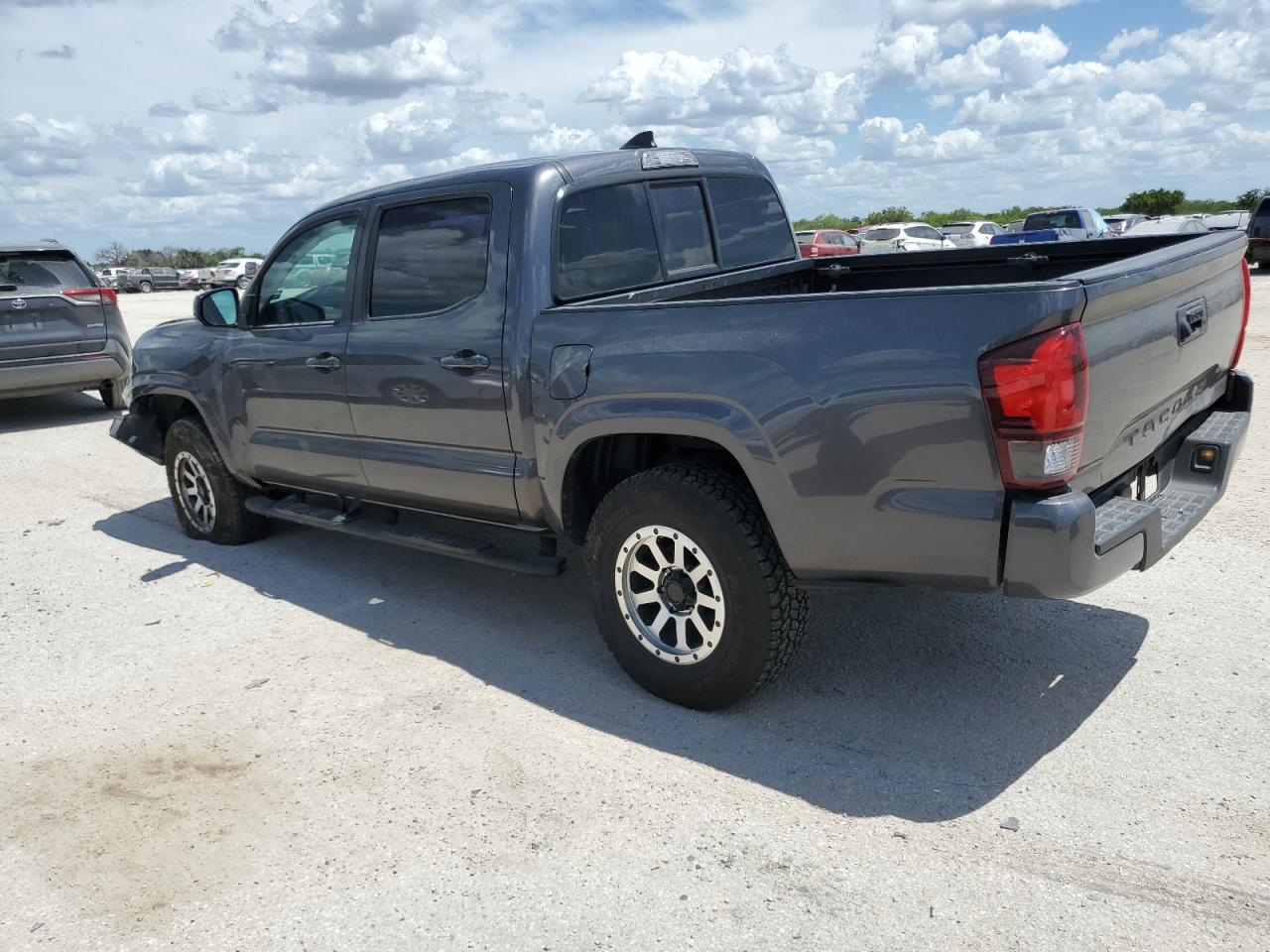 5TFAX5GN1JX116993 2018 Toyota Tacoma Double Cab