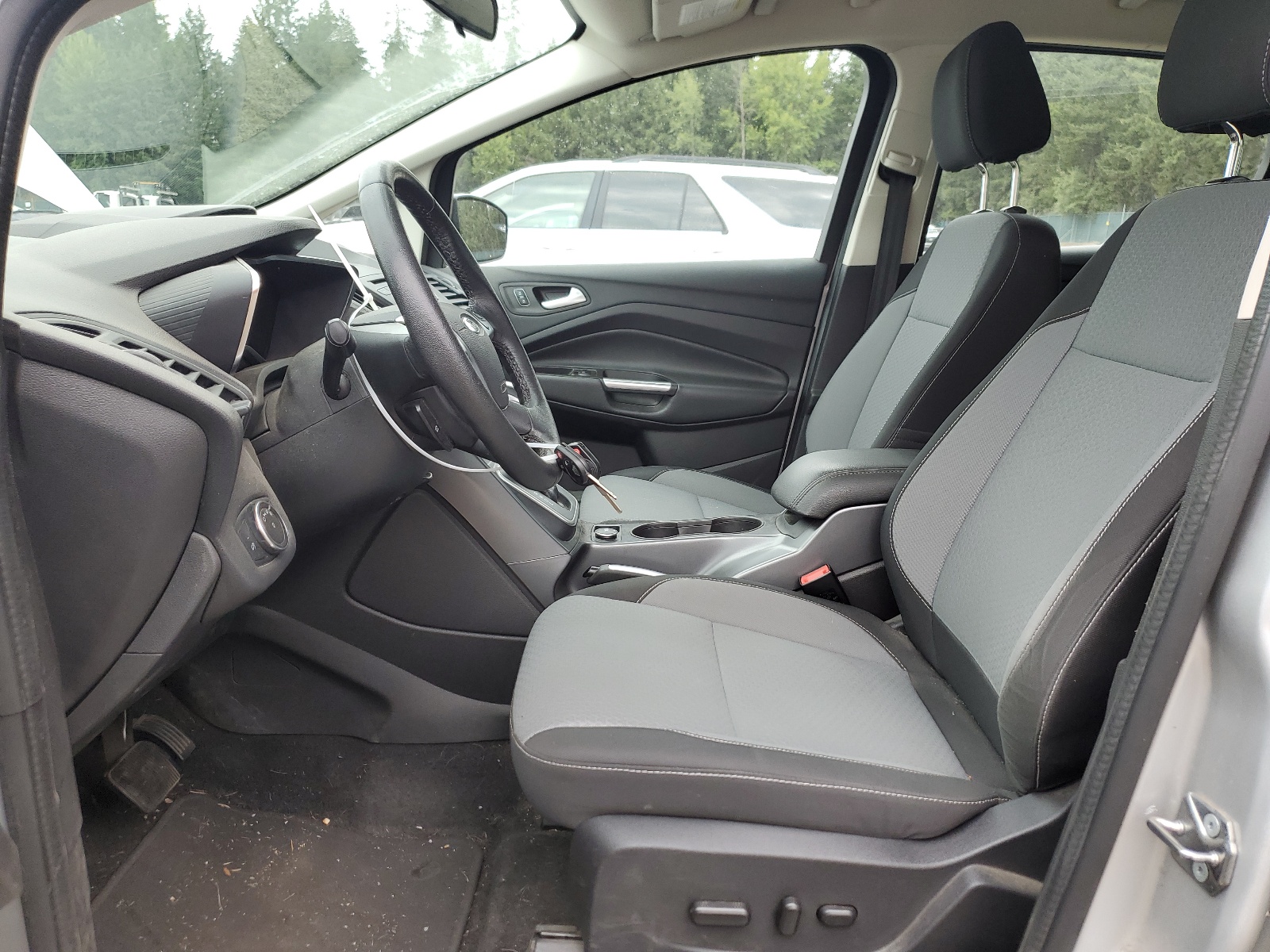 1FADP5EU5HL110290 2017 Ford C-Max Se