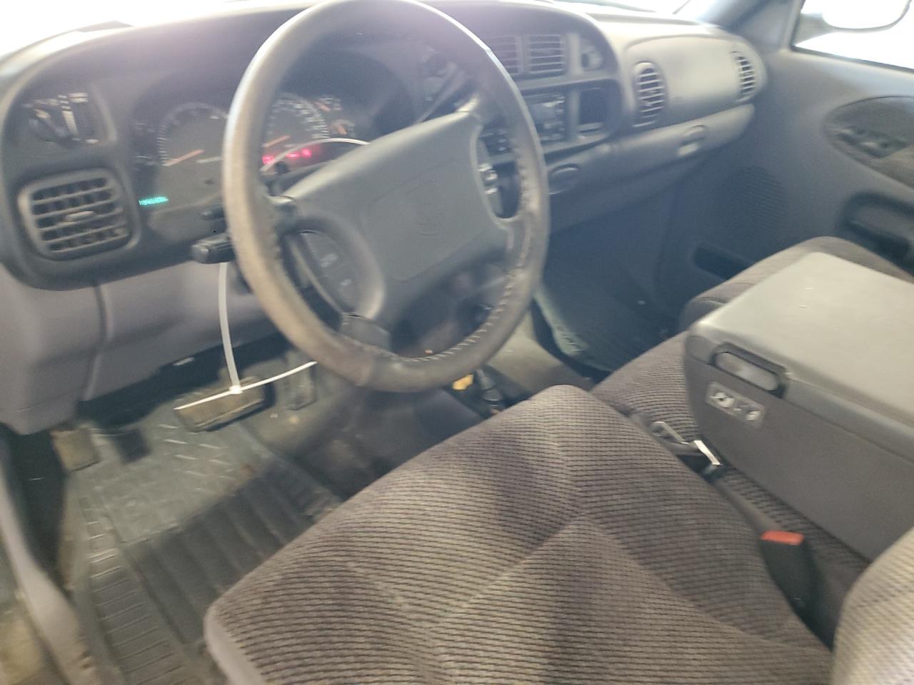 2000 Dodge Ram 1500 VIN: 3B7HF13ZXYG160587 Lot: 68768124