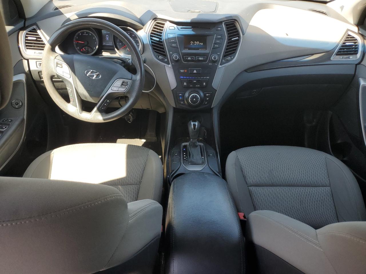 2016 Hyundai Santa Fe - Image 8