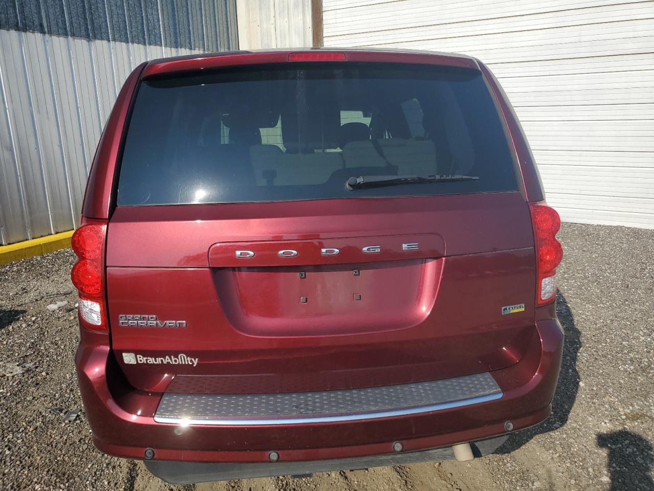 2016 Dodge Grand Caravan Se VIN: 2C4RDGBG3GR385696 Lot: 64810504