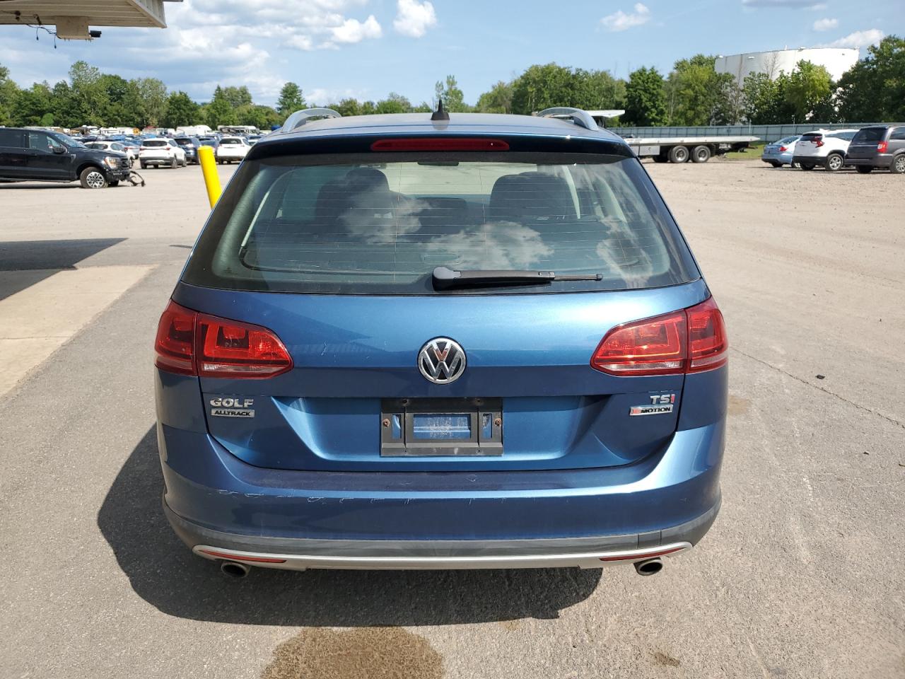 2017 Volkswagen Golf Alltrack S VIN: 3VWH17AU3HM517051 Lot: 68546294