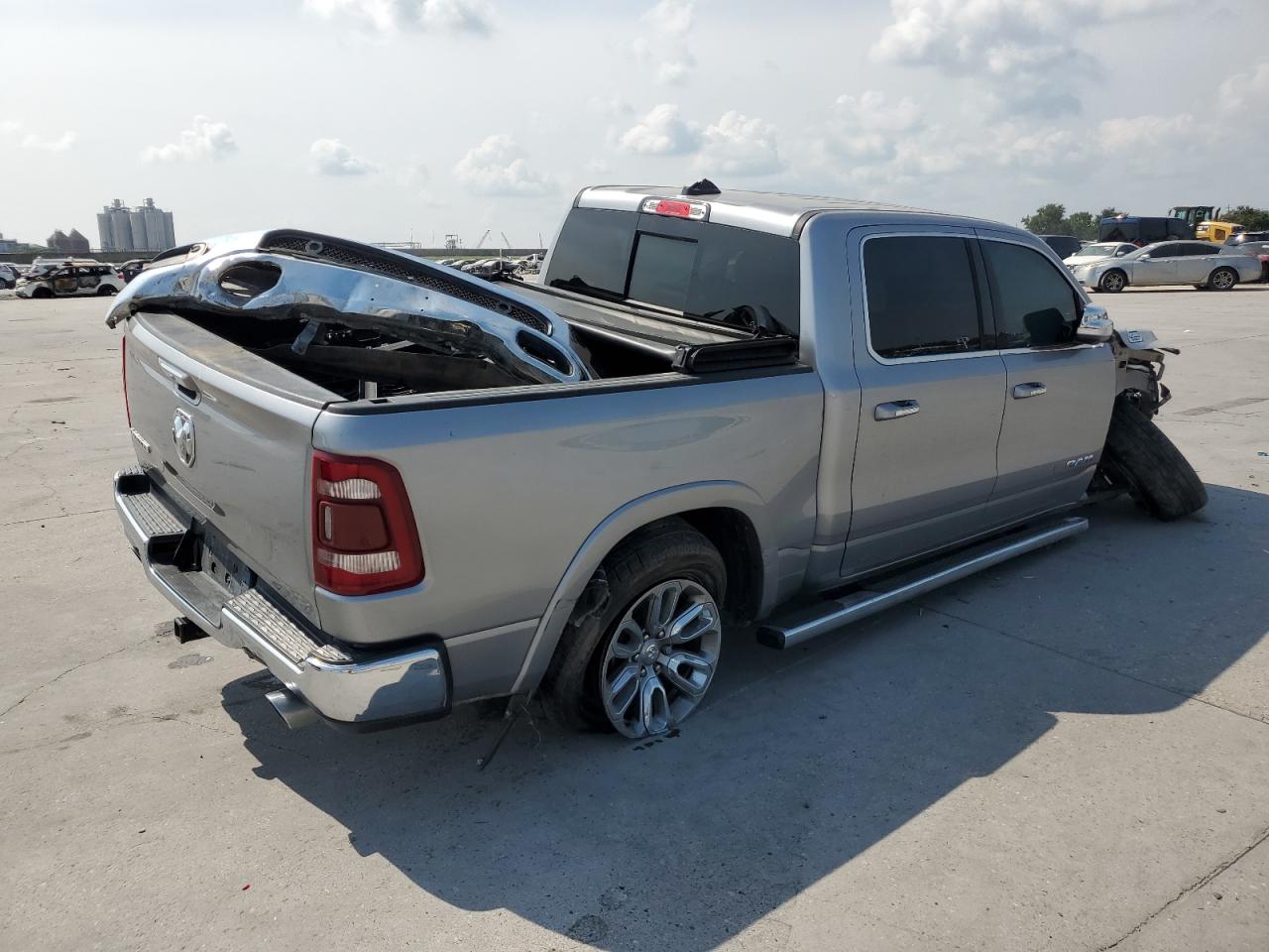 1C6RREJT5KN519481 2019 Ram 1500 Laramie