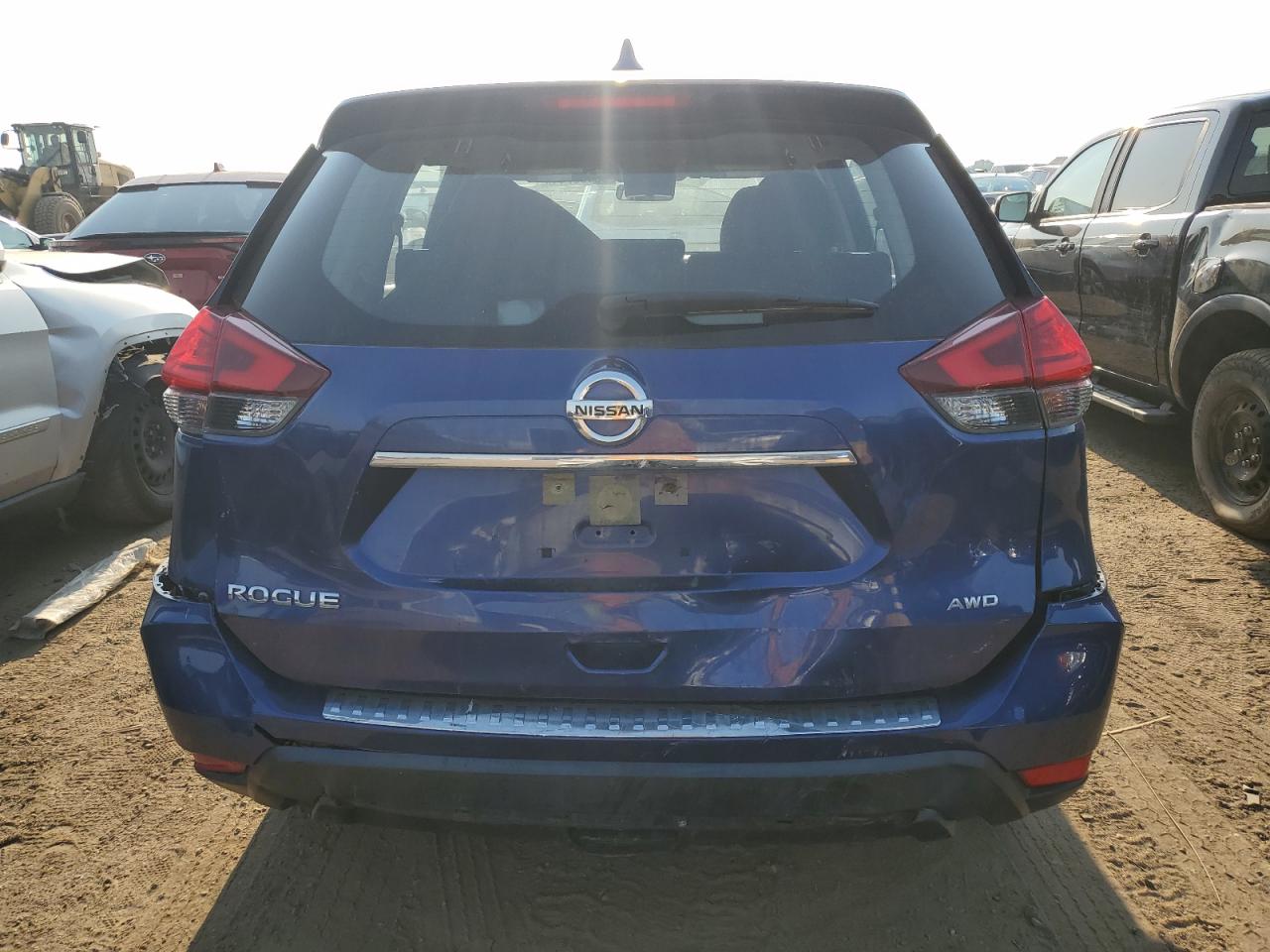 2017 Nissan Rogue S VIN: JN8AT2MV2HW026271 Lot: 65436744