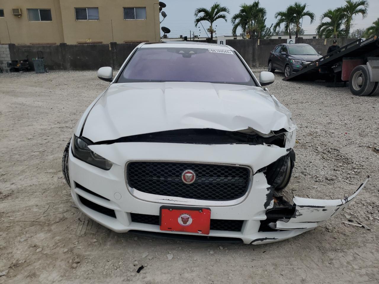 SAJAD4BG3HA966165 2017 Jaguar Xe Premium