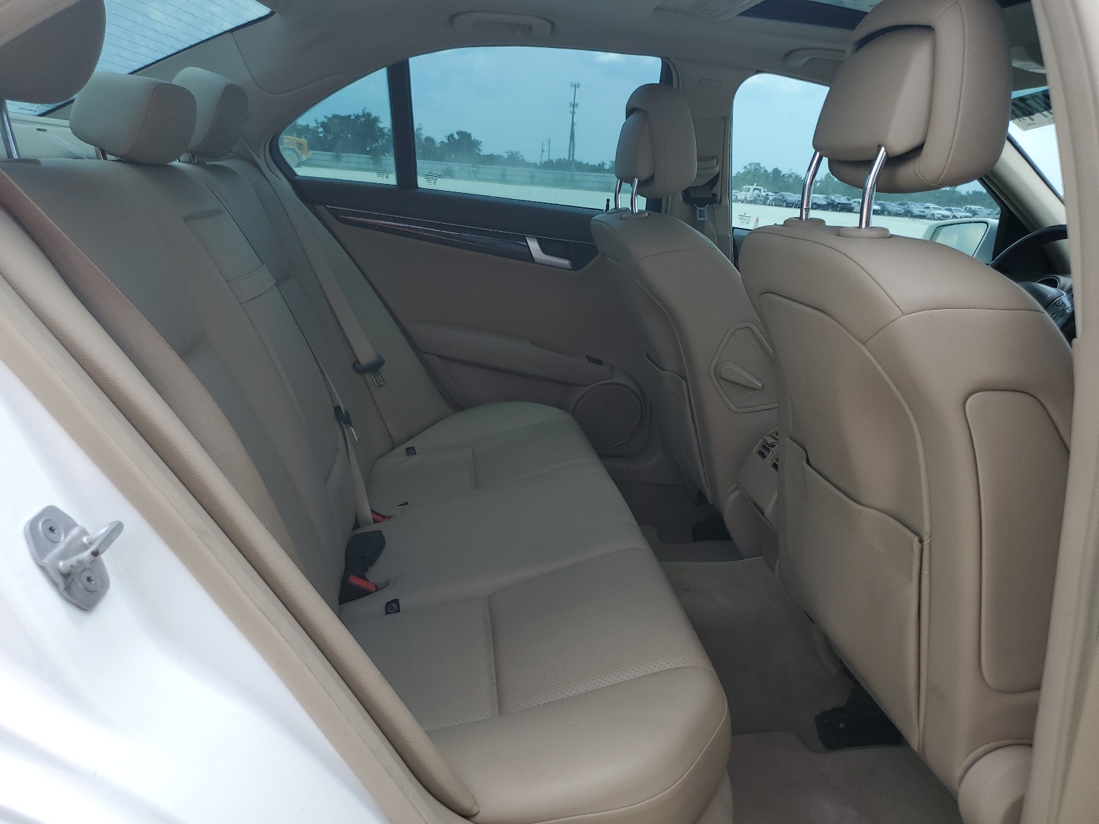 WDDGF4HBXDR290992 2013 Mercedes-Benz C 250