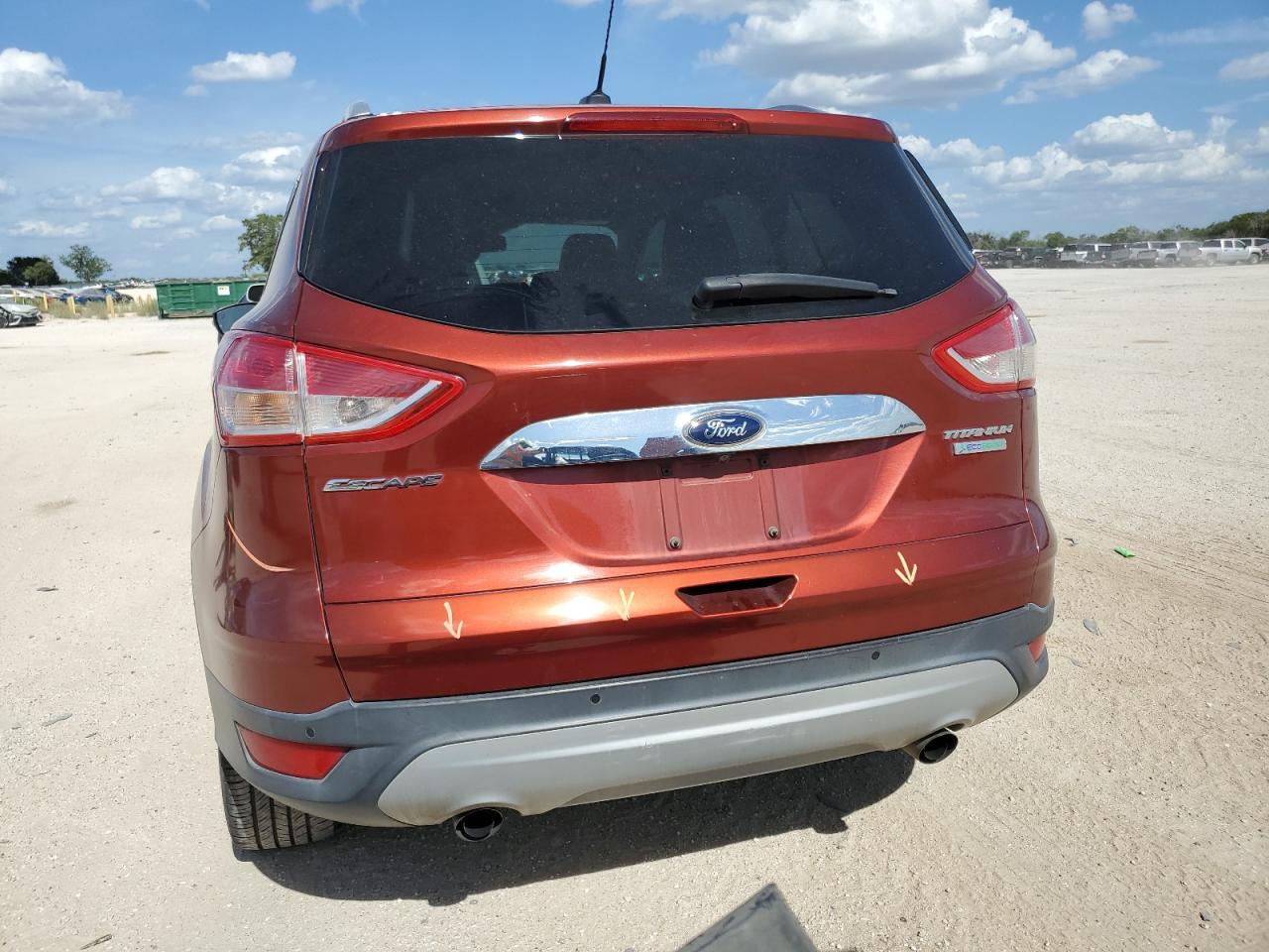 1FMCU0J9XFUC07846 2015 Ford Escape Titanium