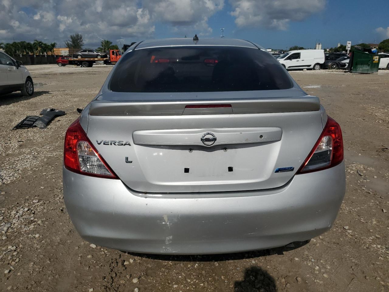 2014 Nissan Versa S VIN: 3N1CN7AP3EL832691 Lot: 69630724