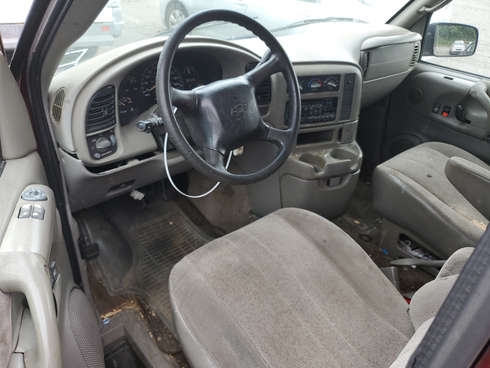 1GNDM19X35B130899 2005 Chevrolet Astro