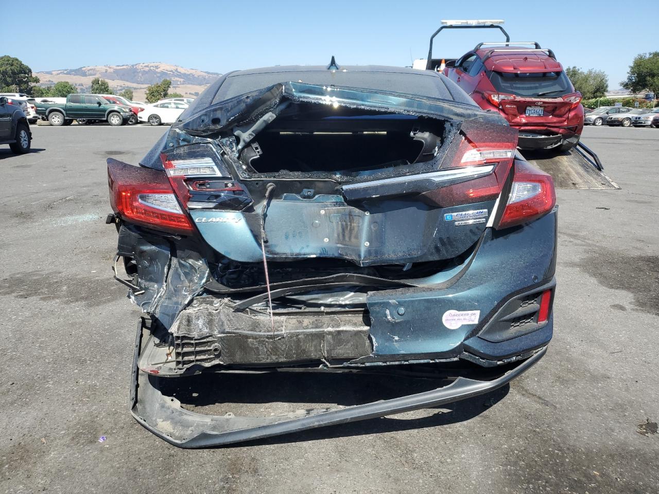 2018 Honda Clarity Touring VIN: JHMZC5F33JC016429 Lot: 66938434