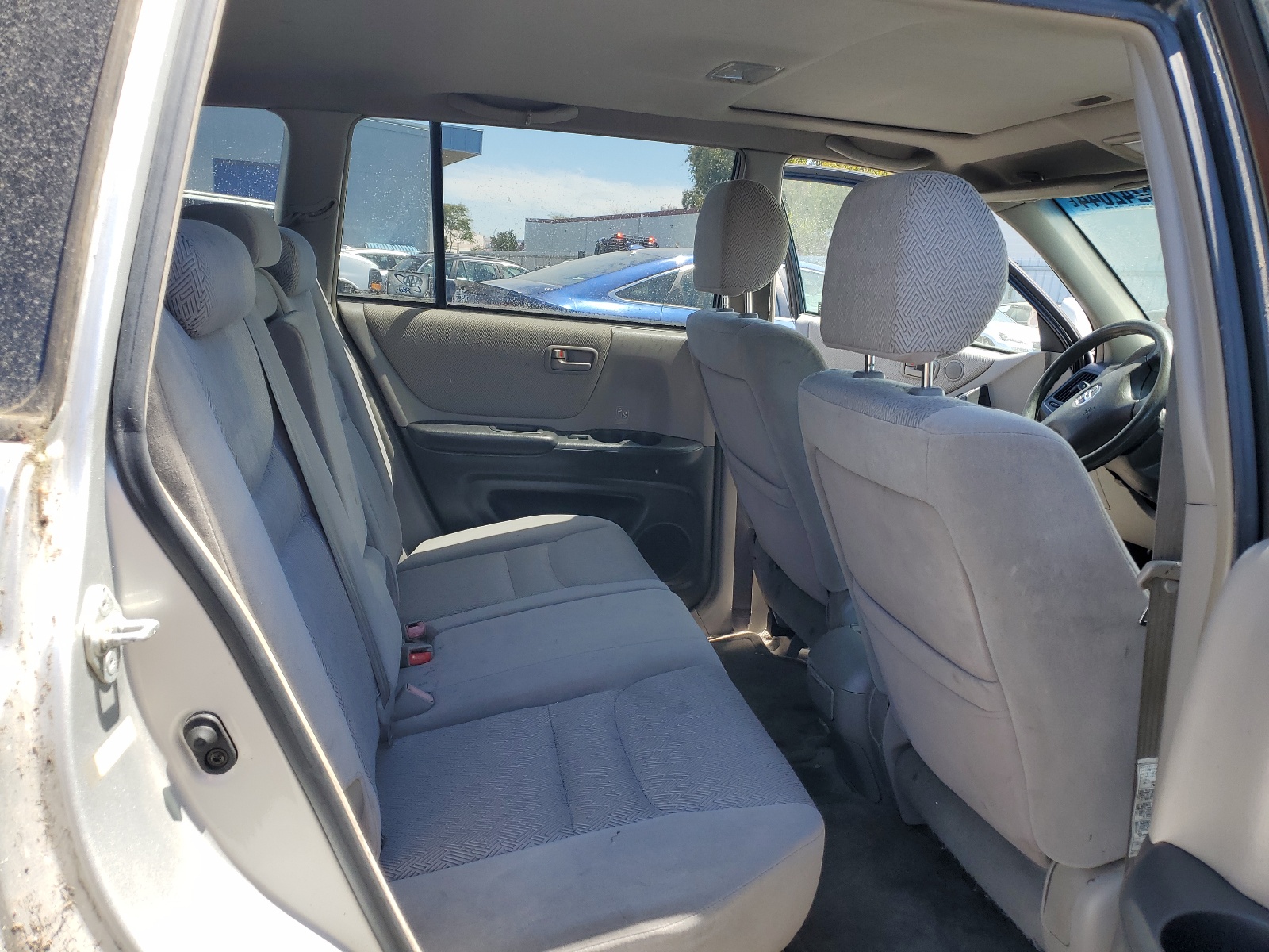 JTEHF21A520090927 2002 Toyota Highlander Limited