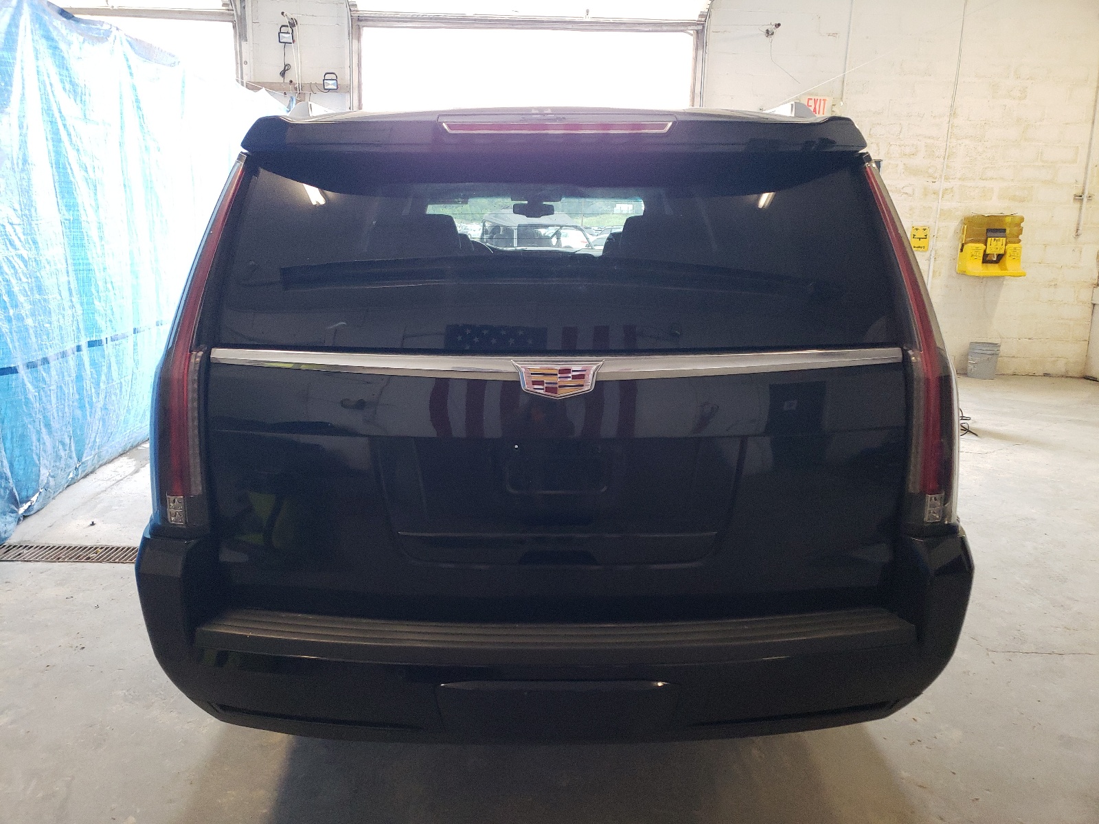 1GYS3GKJ2KR289275 2019 Cadillac Escalade Esv