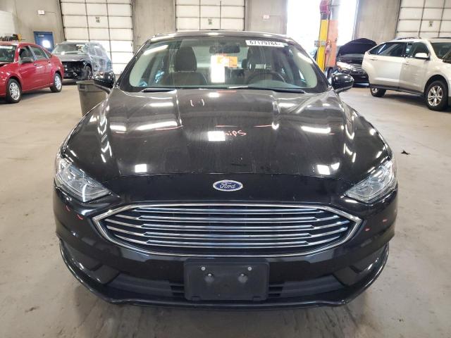  FORD FUSION 2018 Czarny