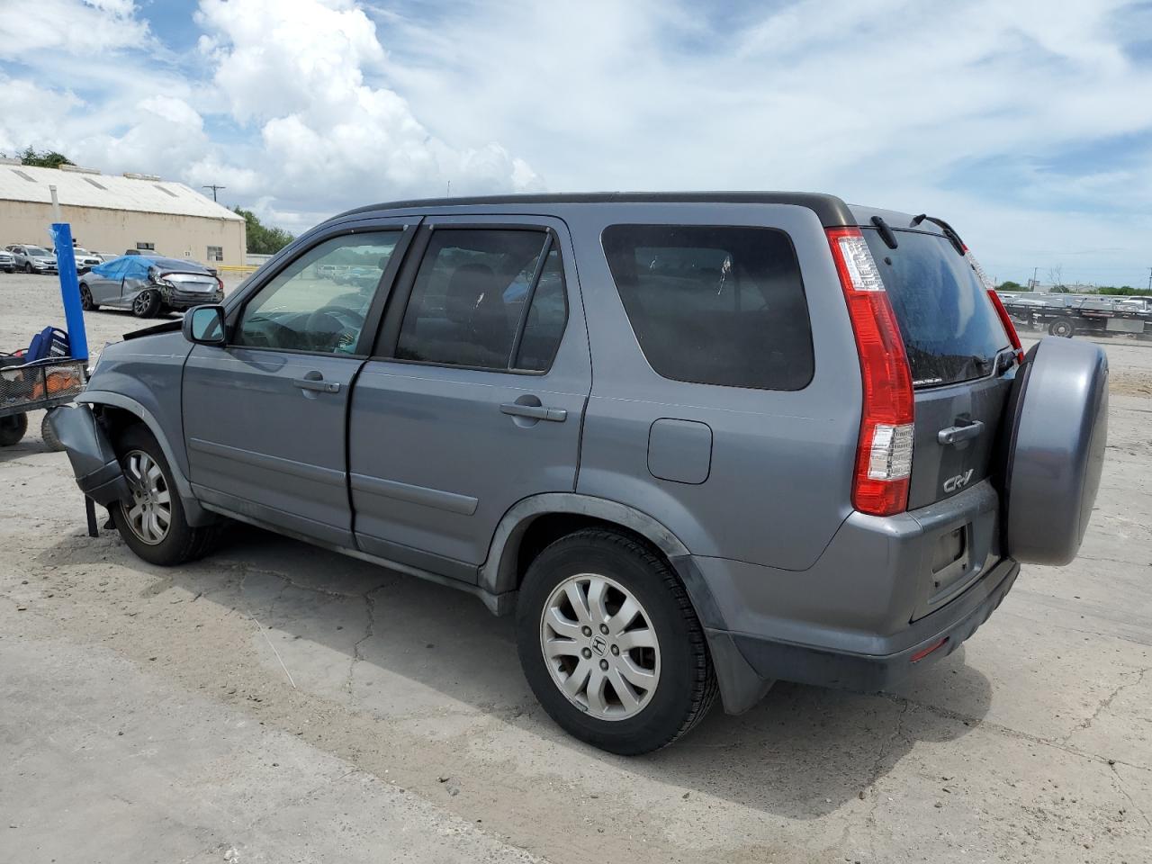 2006 Honda CR-V - Image 2