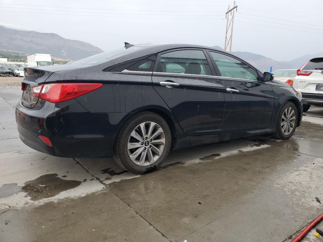 2014 Hyundai Sonata - Image 3