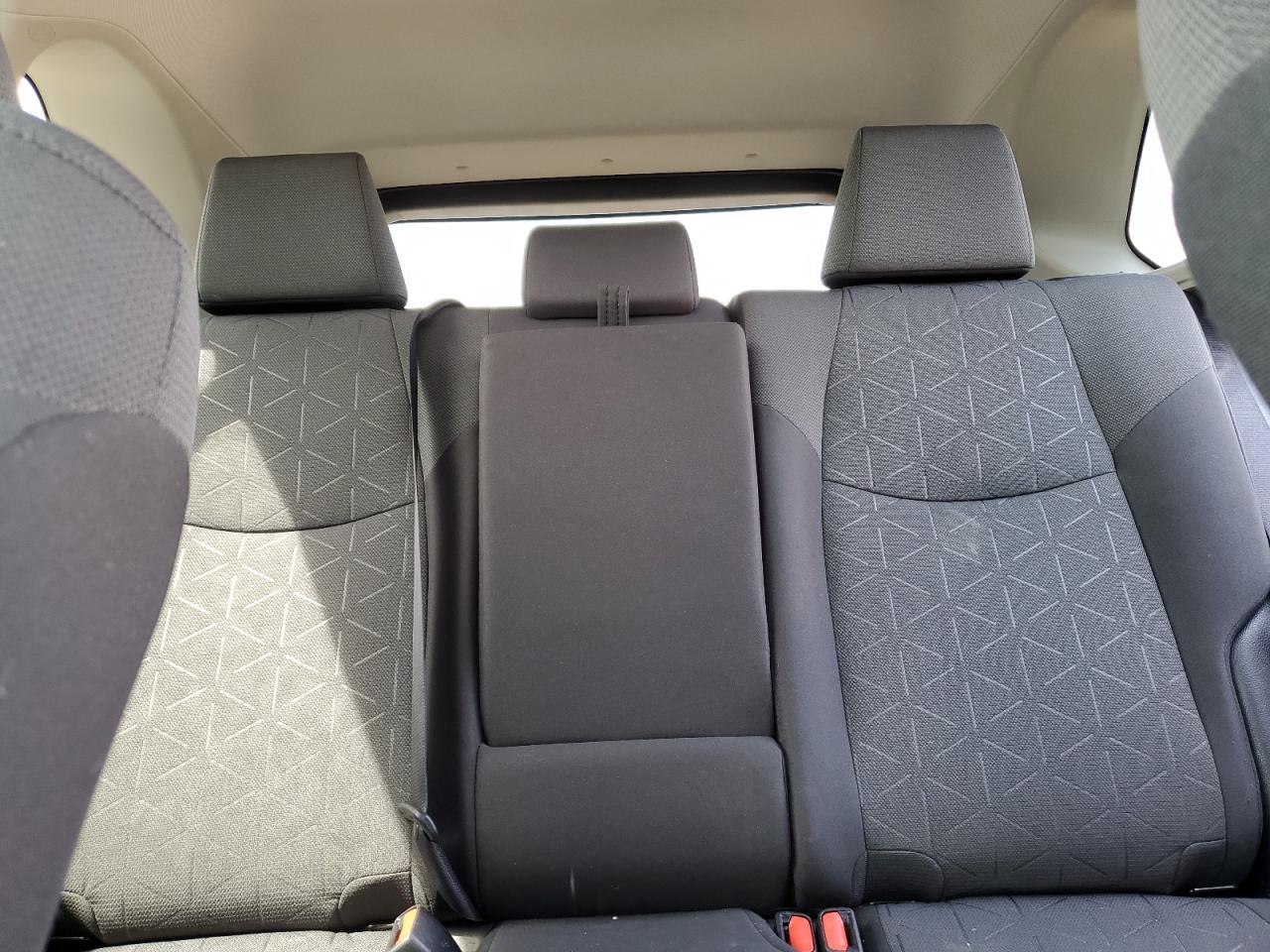 2021 Toyota Rav4 Le VIN: 2T3B1RFV3MC151804 Lot: 66157704