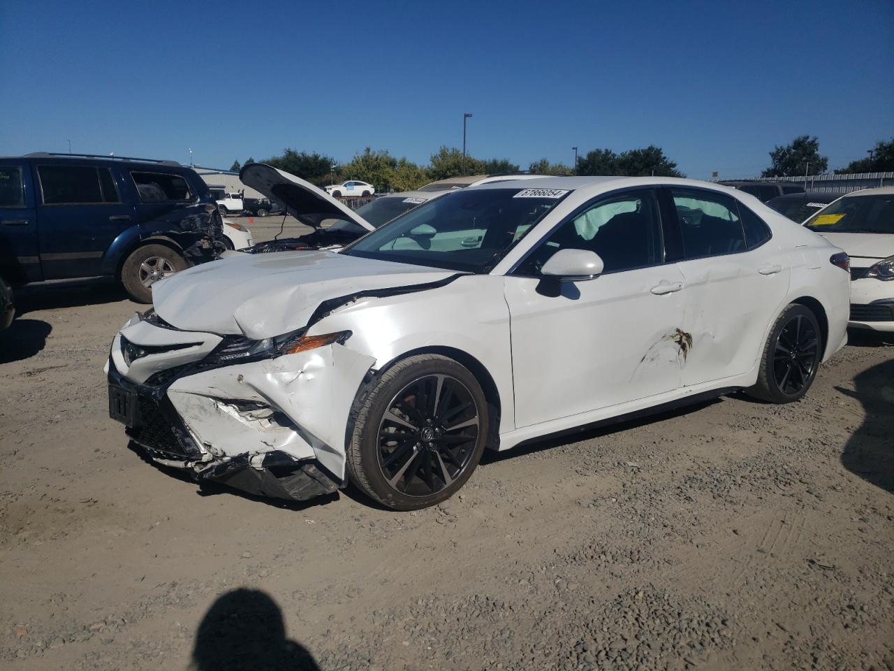 4T1B61HK4JU043670 2018 TOYOTA CAMRY - Image 1