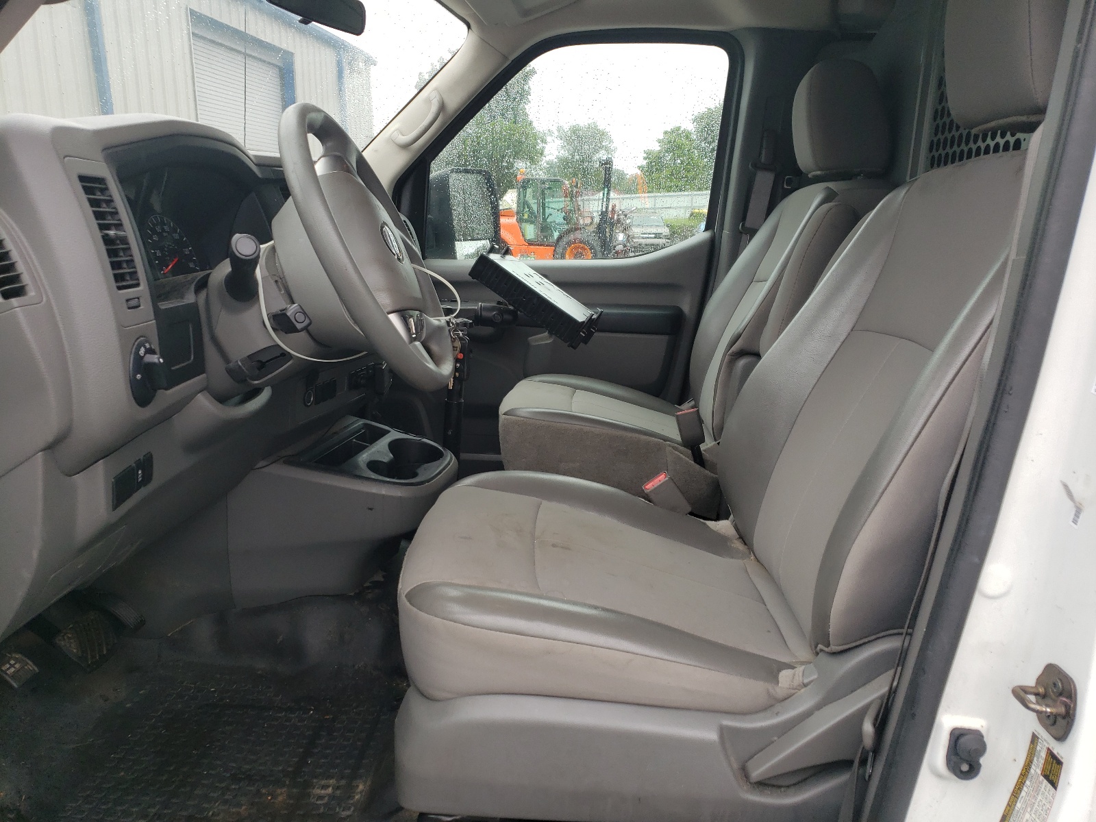 1N6BF0KM2JN811808 2018 Nissan Nv 1500 S