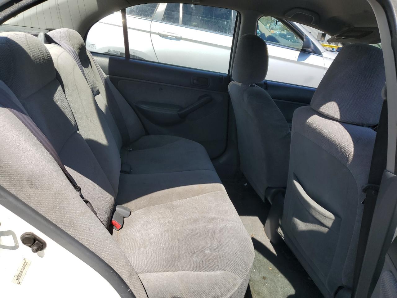 1HGES16531L048232 2001 Honda Civic Lx