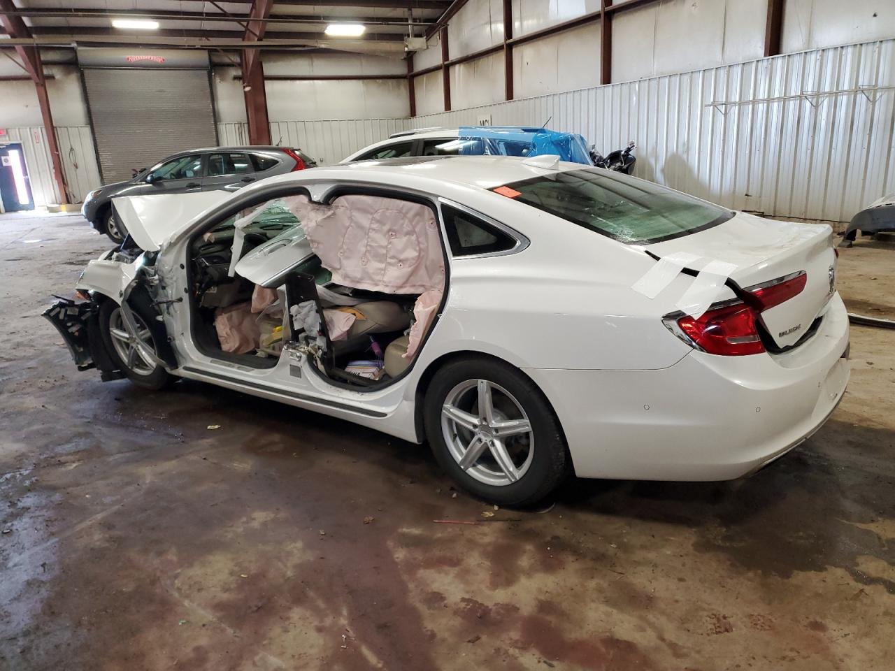 VIN 1G4ZS5SS8HU182124 2017 BUICK LACROSSE no.2