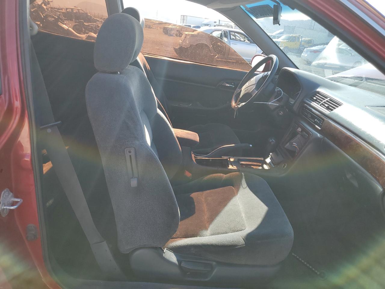 1997 Acura 2.2Cl VIN: 19UYA1240VL001808 Lot: 65760824