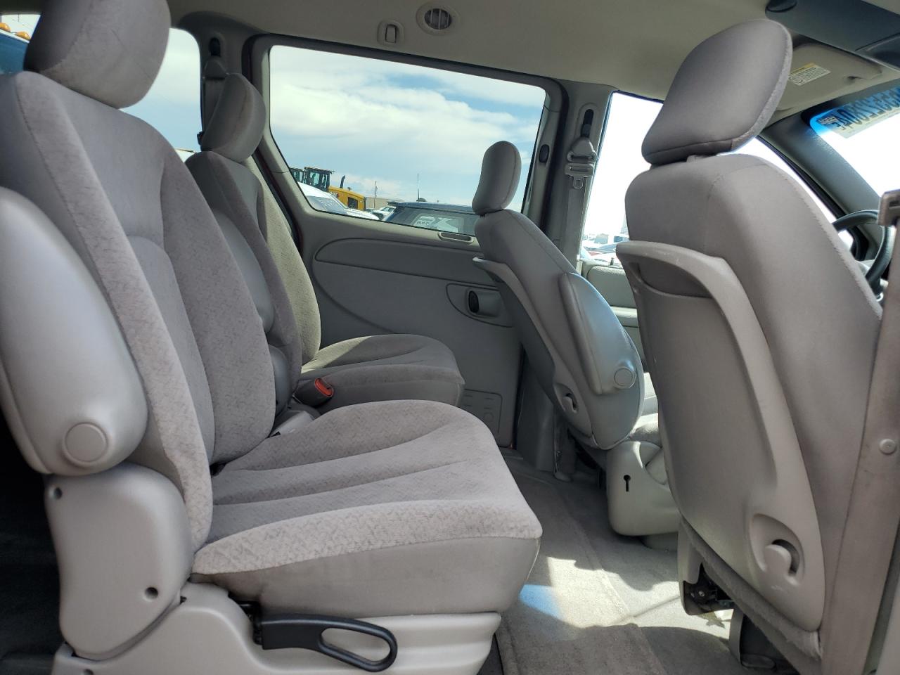 2003 Chrysler Town & Country Lx VIN: 2C8GP44R83R377307 Lot: 65522804