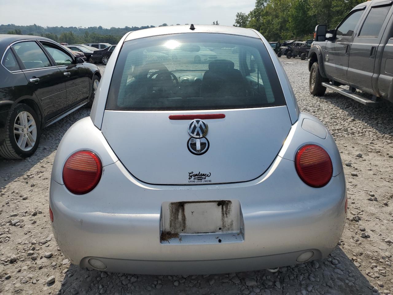 3VWCC21C1YM431204 2000 Volkswagen New Beetle Gls