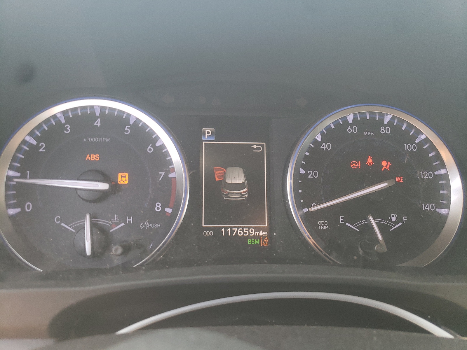 5TDKZRFH9JS547878 2018 Toyota Highlander Se