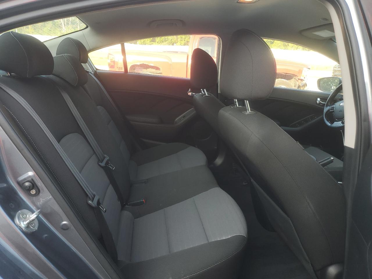 2018 Kia Forte Lx VIN: 3KPFL4A70JE174020 Lot: 68137184