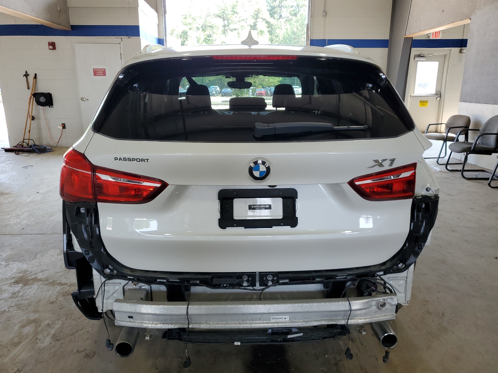 WBXHT3C35J5K25426 2018 BMW X1 xDrive28I