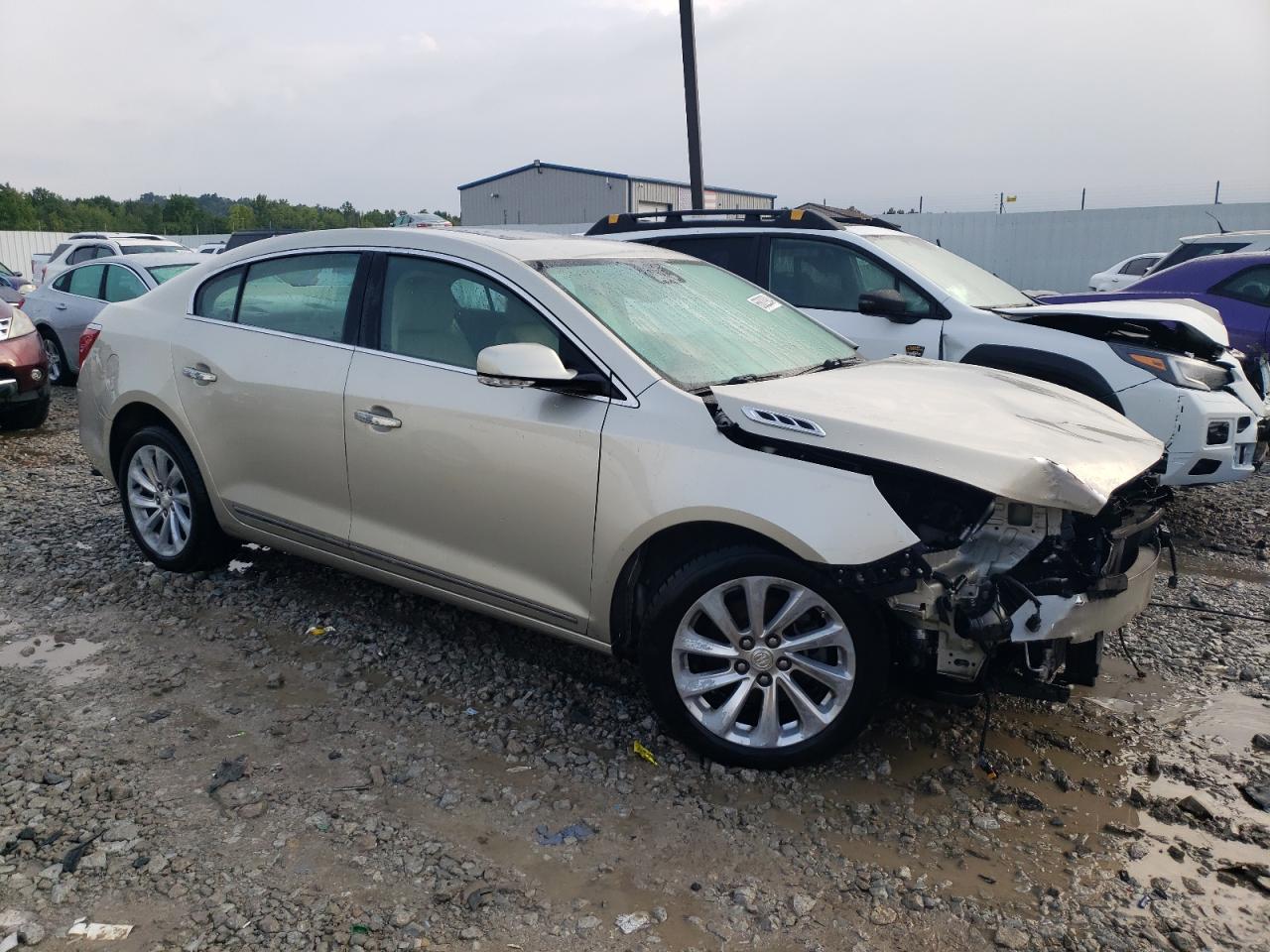 VIN 1G4GB5G35GF172727 2016 BUICK LACROSSE no.4