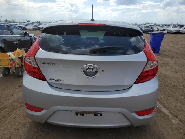  HYUNDAI ACCENT 2013 Srebrny