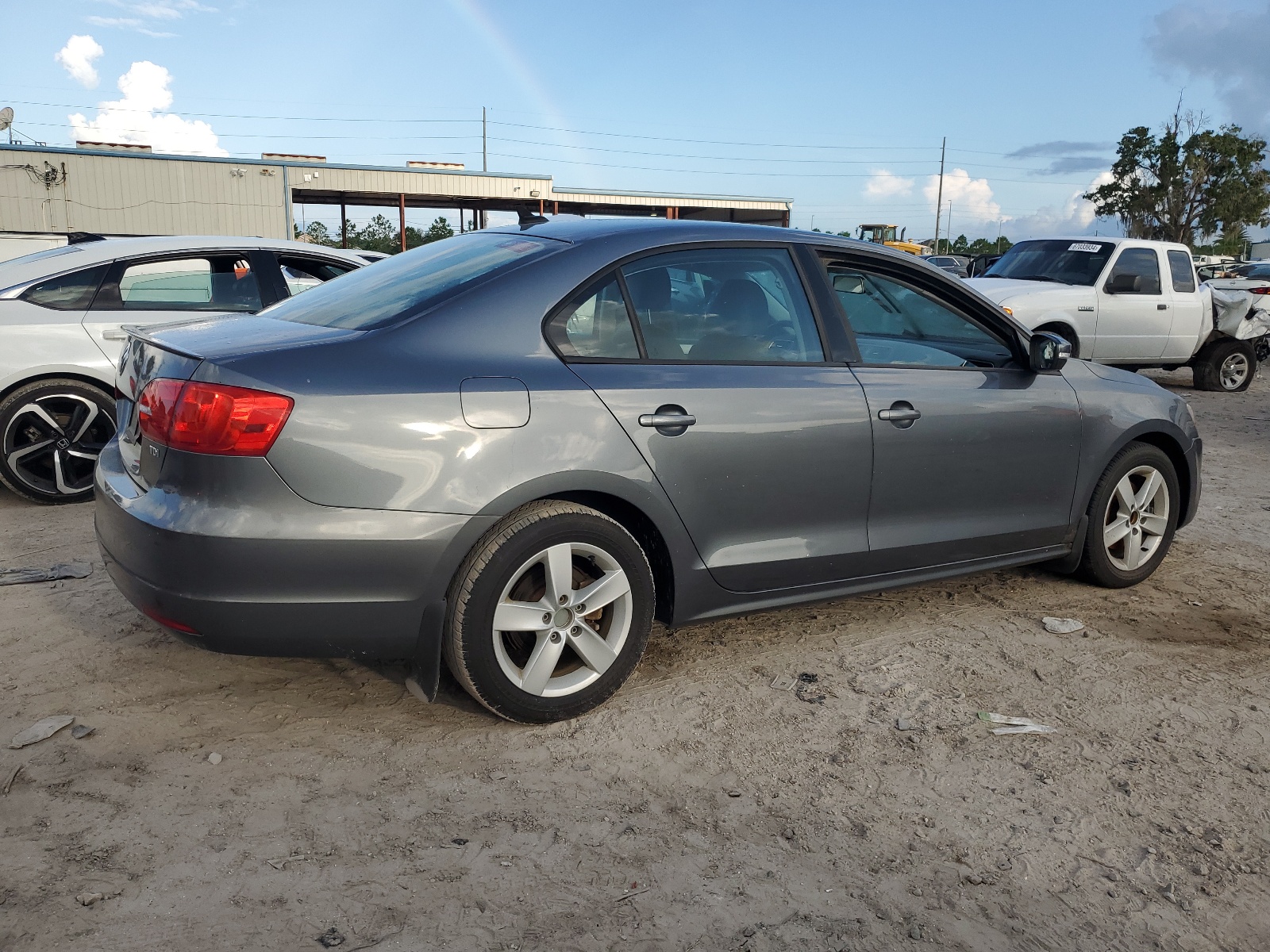 3VWLL7AJ8BM080973 2011 Volkswagen Jetta Tdi