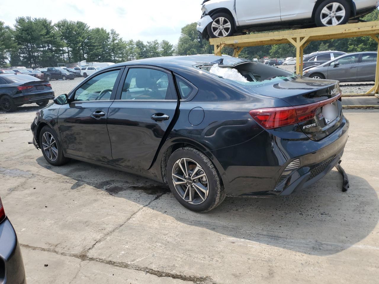 3KPF24ADXRE742570 2024 KIA FORTE - Image 2